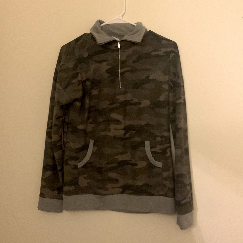 Camo quarter zip